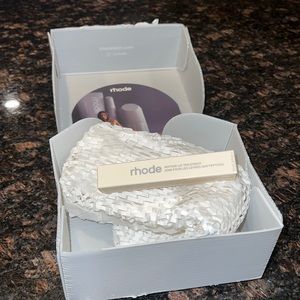 New Rhode Peptide Lip Treatment